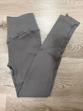 NUX Women's High-Waist Ribbed Leggings in Charcoal Small Never been Worn